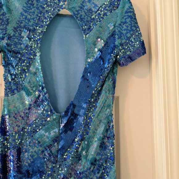 Camille La Vie, Beautiful Blue/Royal  sequin party dress - Picture 2 of 11